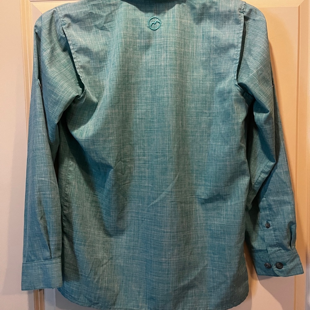 Magellan Outdoors Mag Wick Fish Gear Button Down Fishing Shirt Sz M - Picture 3 of 3